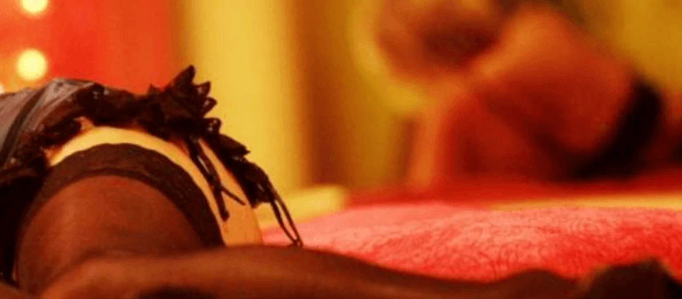 Άνδρας παρακολουθούσε ταινία ερωτικού περιεχομένου και έπαθε σοκ με αυτό που αντίκρισε (φώτο)